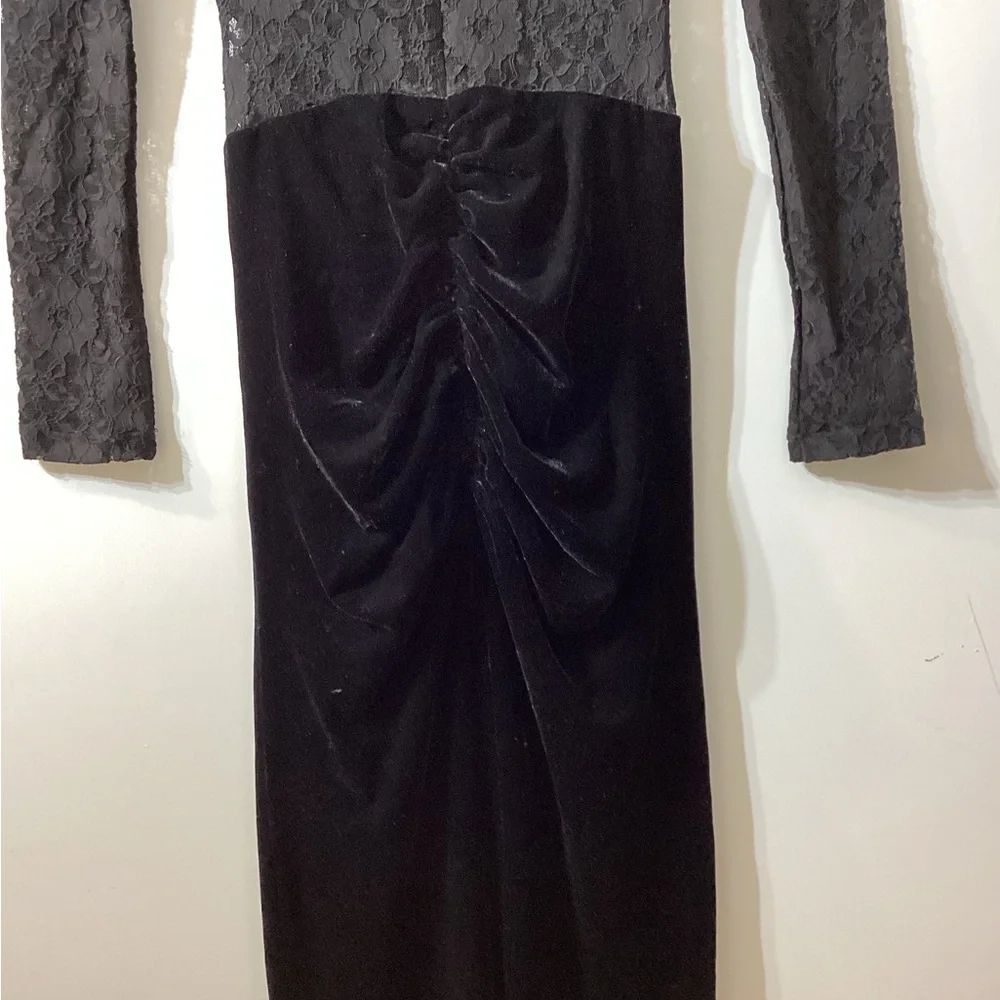 Bardot helenie velour lace maxi dress‎ in black - Picture 12 of 15